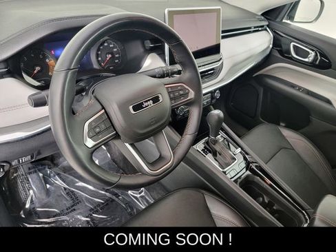 Used 2022 Jeep Compass Limited AWD/4WD image 12