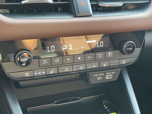 Certified 2026 Subaru Outback Touring AWD/4WD image 19