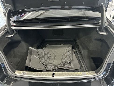 Used 2022 BMW 750i xDrive w/ Executive Package image 20