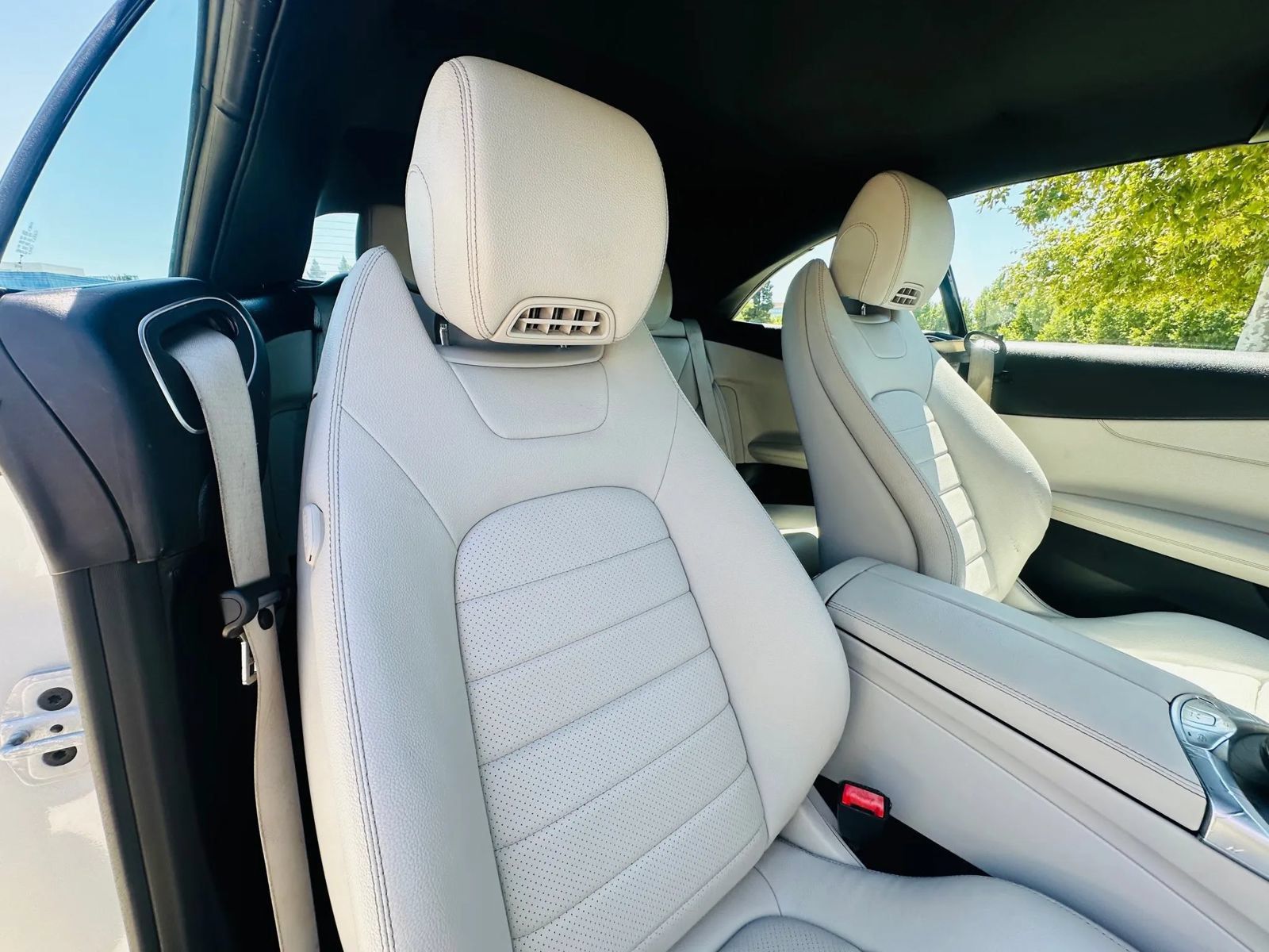 Used 2018 Mercedes-Benz C 300 Cabriolet image 9