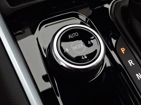 Used 2025 Chevrolet Colorado Z71 image 25