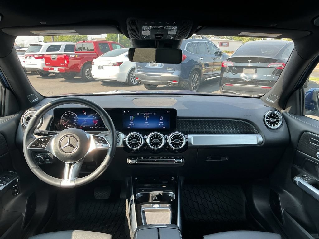 Certified 2024 Mercedes-Benz GLB 250 4MATIC image 27