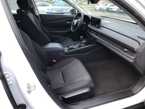 Certified 2024 Honda Accord EX image 12