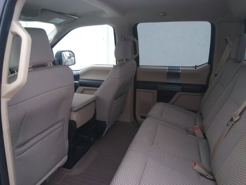 Used 2016 Ford F150 XLT w/ Equipment Group 302A Luxury image 8