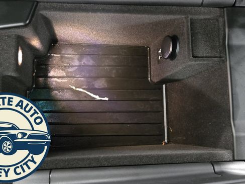 Used 2018 BMW 530i xDrive w/ Premium Package image 19