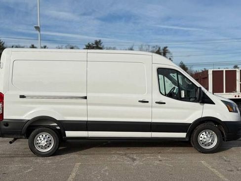 New 2026 Ford Transit 250 148 Medium Roof Extended AWD image 3