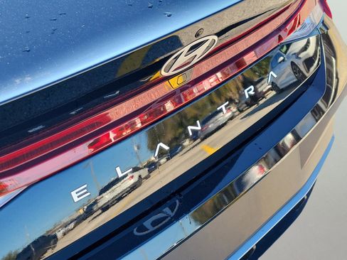 Certified 2024 Hyundai Elantra SEL image 6