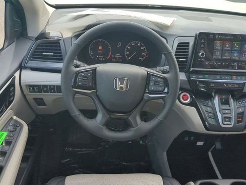 New 2026 Honda Odyssey Elite image 14