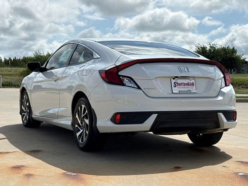 Used 2019 Honda Civic LX image 6