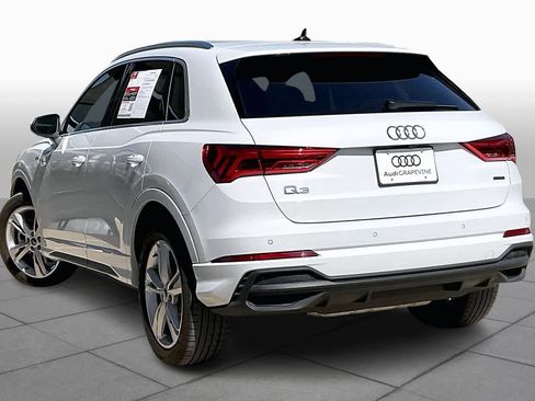 Used 2023 Audi Q3 2.0T Premium w/ Convenience Package image 12