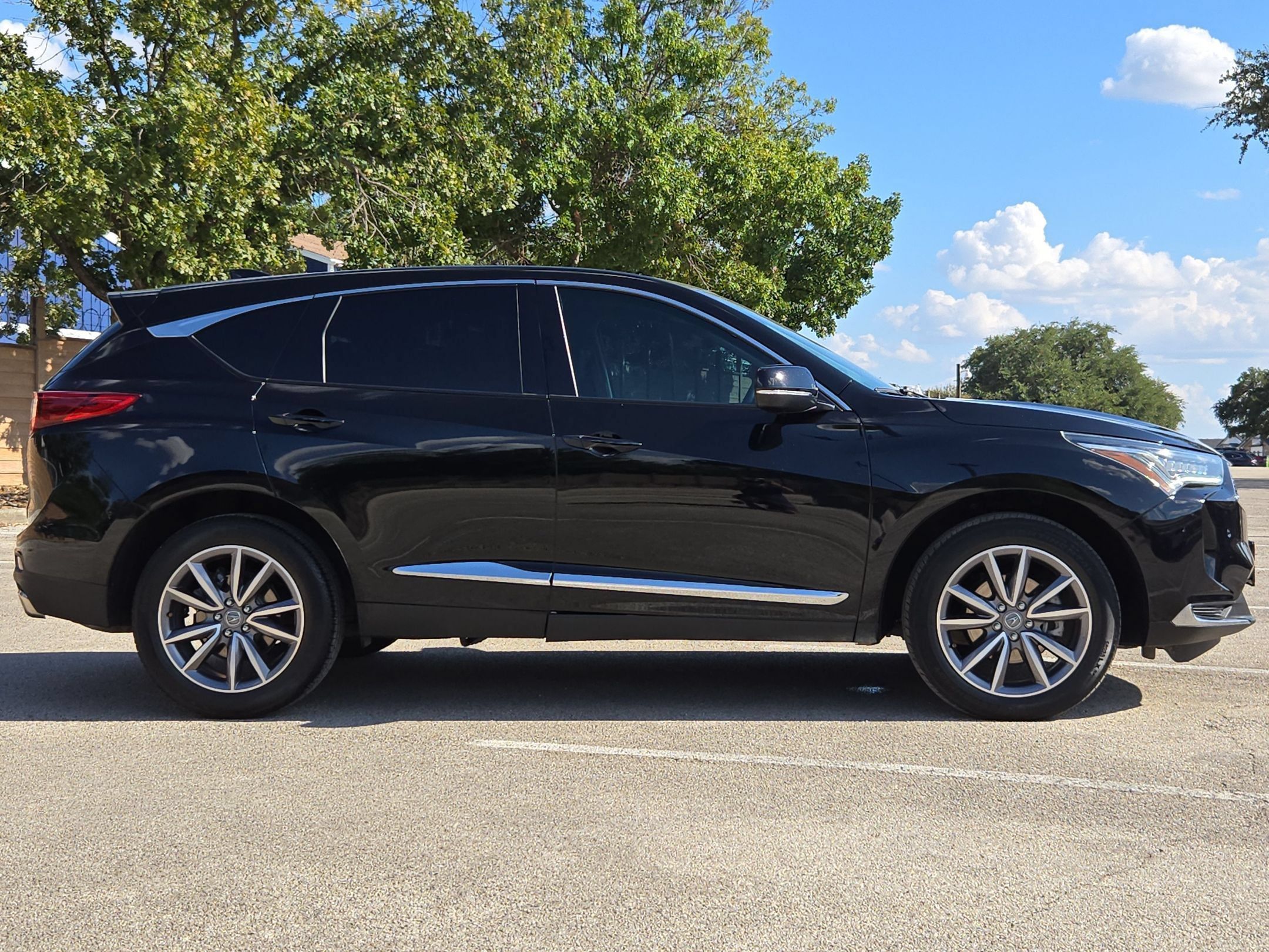 Certified 2023 Acura RDX w/ Technology Package FWD image 2