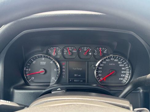 Used 2018 Chevrolet Silverado 1500 W/T AWD/4WD image 16