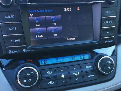 Used 2016 Toyota RAV4 XLE AWD/4WD image 21