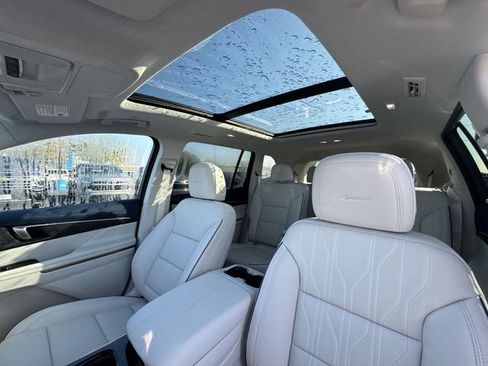New 2026 Buick Enclave Avenir w/ Super Cruise Package FWD image 22