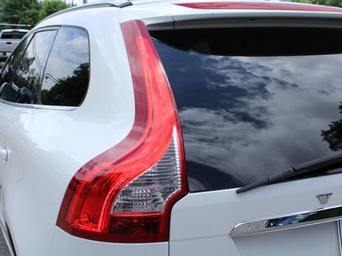 Used 2015 Volvo XC60 T6 Platinum AWD/4WD image 11