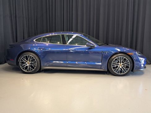 New 2024 Porsche Taycan image 8