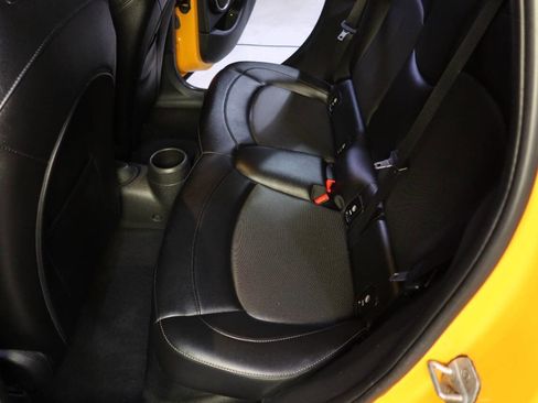 Used 2015 MINI Cooper S image 17