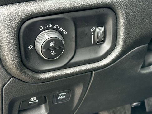 New 2026 RAM 1500 Express AWD/4WD image 23