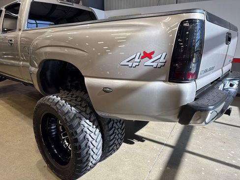 Used 2002 Chevrolet Silverado 3500 LT w/ Off-Road Skid Plate Pkg image 81