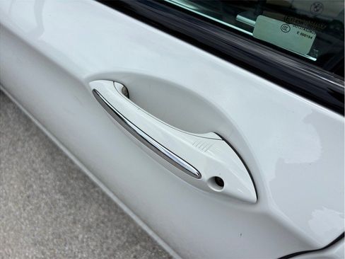 Used 2015 BMW 750Li RWD image 17