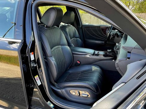 Used 2018 Lexus LS 500h image 7