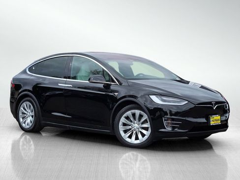 Used 2018 Tesla Model X 100D AWD/4WD image 2