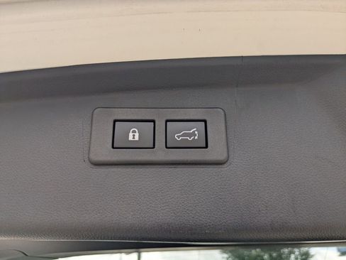 Used 2025 Subaru Outback Onyx Edition AWD/4WD image 30