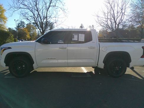 Used 2025 Toyota Tundra SR5 image 7