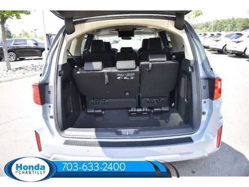 New 2026 Honda Odyssey Touring image 37