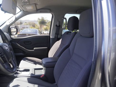 Certified 2022 Nissan Frontier S w/ Technology Package AWD/4WD image 15
