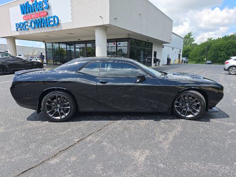Used 2022 Dodge Challenger R/T Scat Pack w/ Plus Package RWD image 8