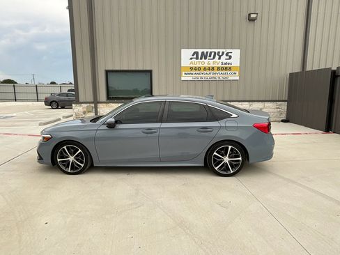 Used 2024 Honda Civic Touring image 18