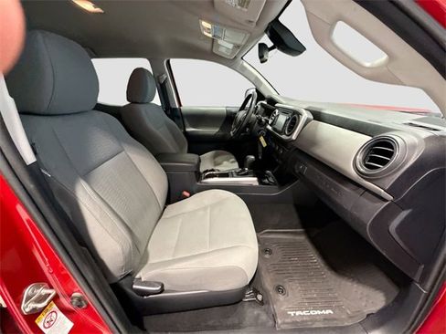 Certified 2019 Toyota Tacoma SR5 image 21