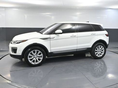 Used 2017 Land Rover Range Rover Evoque SE image 10