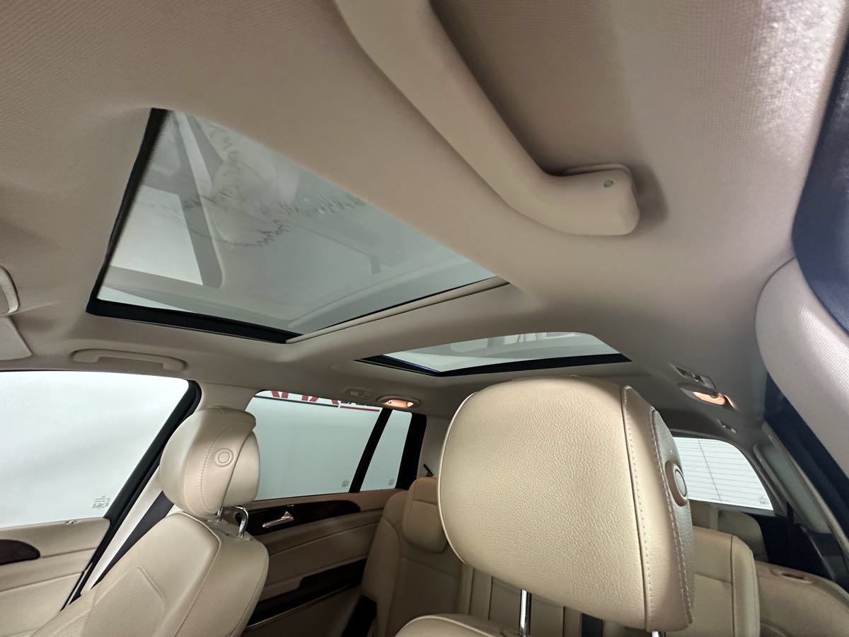 Used 2019 Mercedes-Benz GLS 550 4MATIC w/ Driver Assistance Package image 24