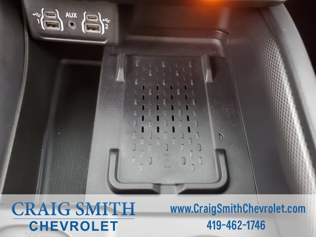Used 2025 Dodge Durango R/T AWD/4WD image 8