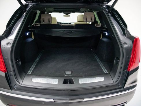 Used 2017 Cadillac XT5 Luxury w/ Driver Awareness Package image 26