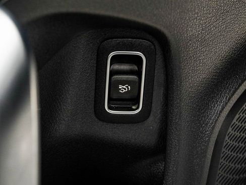 Used 2025 Mercedes-Benz CLA 250 image 31