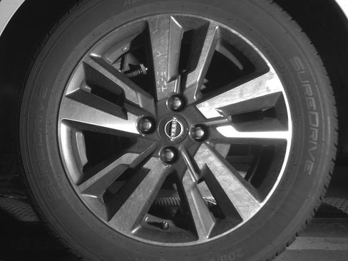 Used 2025 Nissan Versa SV image 14