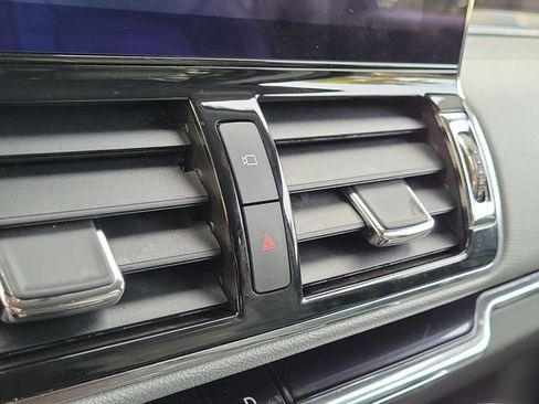 Used 2018 Lincoln Navigator L Reserve AWD/4WD image 27
