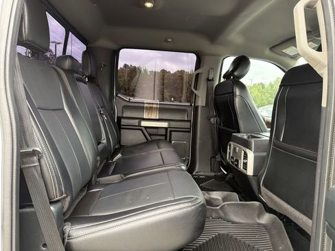 Used 2018 Ford F150 Lariat image 15