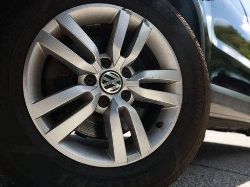 Used 2015 Volkswagen Tiguan S AWD/4WD image 45