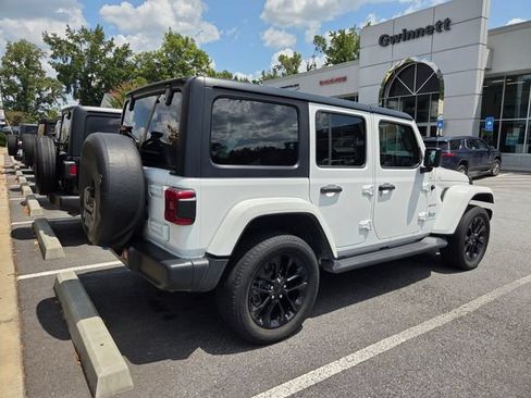 Used 2023 Jeep Wrangler Unlimited Sahara AWD/4WD image 6