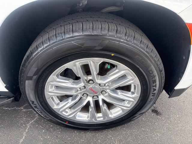 Used 2023 GMC Yukon SLT AWD/4WD image 14