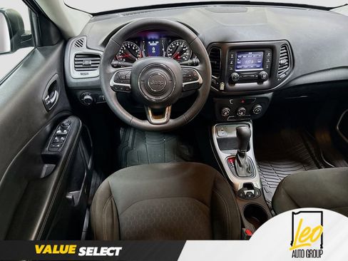 Used 2018 Jeep Compass Sport FWD image 21