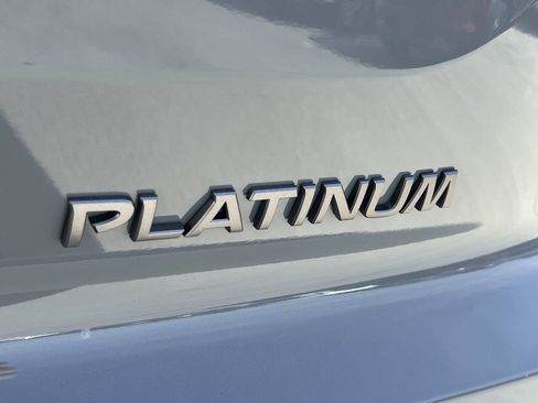 New 2026 Nissan Pathfinder Platinum FWD image 6
