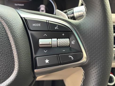New 2026 Genesis G70 2.5T RWD image 37