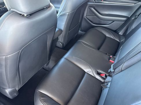 Used 2020 MAZDA MAZDA3 Preferred 4D Hatchback image 15