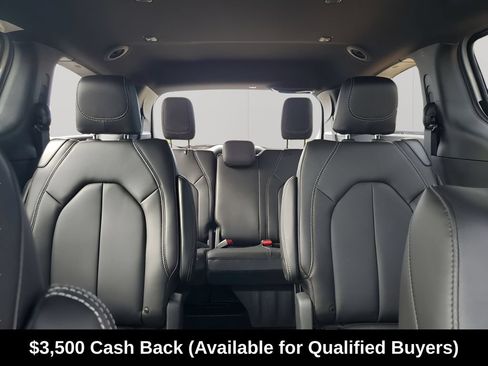 New 2026 Chrysler Pacifica Select FWD image 42