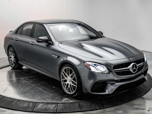 Used 2018 Mercedes-Benz E 63 AMG S image 24